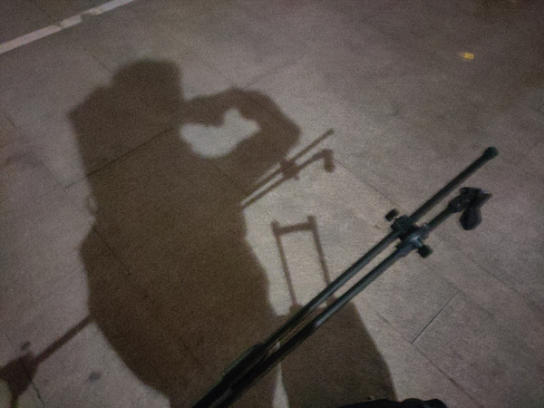 “迎合中老年市场的俗人”